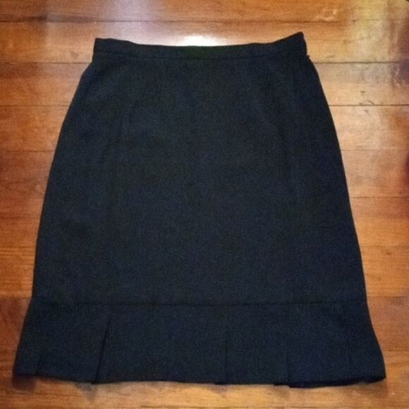 Dress Barn Dresses & Skirts - DRESS BARN Women's Skirt